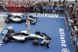F1 constructors' title beckons for Mercedes in Russia