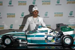 Hamilton: That doesn't distract me from what I am here to do