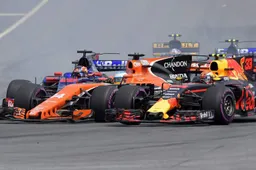 Early DNF for Verstappen and Alonso caused by Kvyat
