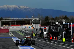 Barcelona confirms 2017 test dates