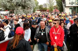 From Luca's Desk: Party atmosphere for 87,000 fans