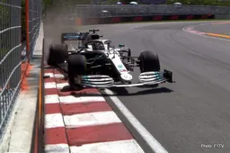 Hamilton smacks the wall early during FP2