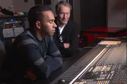 Hamilton plays his songs publically for the first time