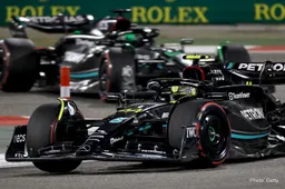 Hill: Mercedes were humiliated in Bahrain