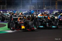 Open warfare for F1's showdown of the century in Abu Dhabi
