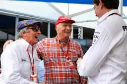 Jackie Stewart: I propose that Mercedes leaves F1