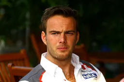 Van der Garde takes step down to GP2