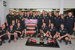 Ecclestone: Strange that Renault are taking so long to decide