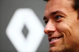Palmer plays down Renault pressure to perform