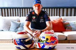 Max honours father Jos with Zandvoort tribute helmet