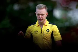 Coulthard hails Renault for saving Magnussen career