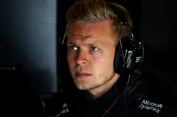 Magnussen: I want to stay with Renault