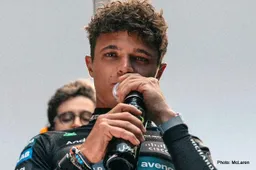 Norris ditches social media as F1 title battle with Piastri intensifies