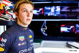 Lawson gets F1 call-up to sub for injured Ricciardo
