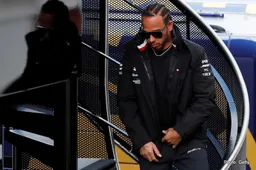 Hamilton: Ferrari always look strong but we focus on the job