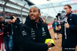 Hamilton backs down on body-jewellery stand-off