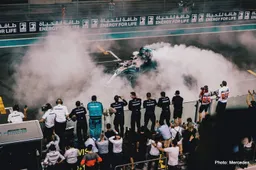 Abu Dhabi Grand Prix: Champ Hamilton ends season in style