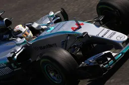 Monza FP3: Hamilton tops but stalked by Vettel