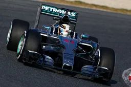 Hamilton sick on day one of Barcelona F1 test