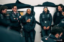 Hamilton pressures social media giants to "curb abuse quickly"