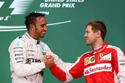 Hamilton has a jab at Vettel, Webber and Raikkonen