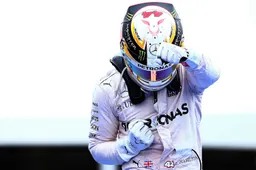 Hamilton: Float like a butterfly sting like a bee