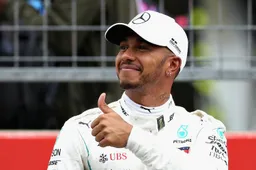 Hamilton turns down approach to ink Mercedes mega-deal