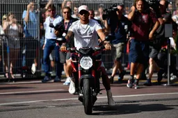 Horner: Hamilton contract delay is about money