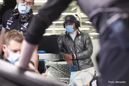 Wolff: We owe it to our fans to give them racing