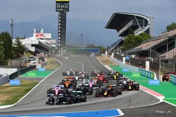 Wolff: It's going to be neck and neck with Red Bull