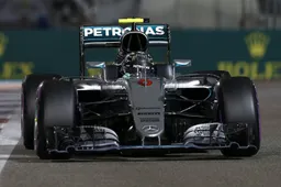Overtake of the Year: Rosberg on Verstappen in Abu Dhabi