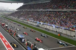 China extends grand prix deal for three more years