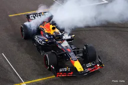 Abu Dhabi GP: Mercedes beat Ferrari. Max beats them all