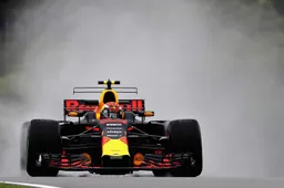 Sepang FP1: Verstappen tops in the wet