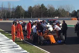 McLaren struggles early as F1 testing resumes