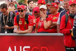 COVID-19: Confusion, anger as spectators blocked from Albert Park