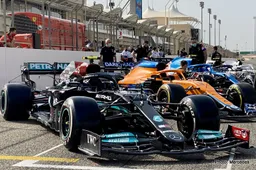 Mercedes suffer issues on opening morning of testing