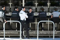No Mercedes heads to roll after Hamilton strategy blunder