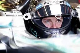 Sanitary towel fix to keep sweaty Rosberg cool