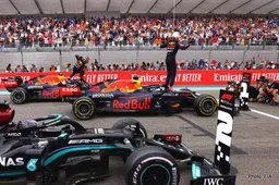 Hakkinen: Red Bull got it right, Mercedes got it wrong
