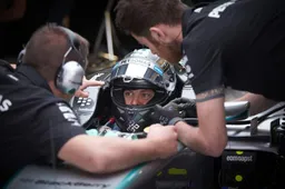 Sochi FP3: Rosberg tops in shortened session