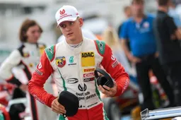 Nielsen: Mick is well educated, not like Max