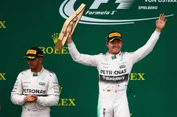 Ecclestone wants Rosberg to beat Hamilton