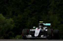 Spielberg FP1: Rosberg smashes lap record