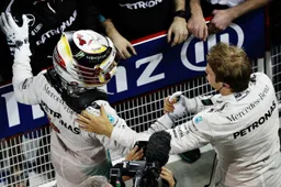 Hamilton and Rosberg feeling huge pressure