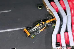 Norris: I bottomed out, lost the rear and hit the wall