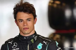 Wolff: De Vries on duty in Hamilton's car for FP1 in France