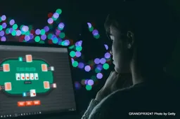 Florida's Virtual Poker Boom: Cultural Shift in Online Gaming