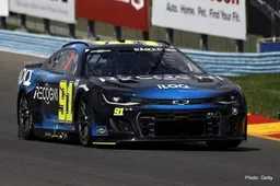 NASCAR Cup: Larson wins, Raikkonen crashes