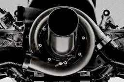 Video: McLaren fires up Renault-powered MCL33